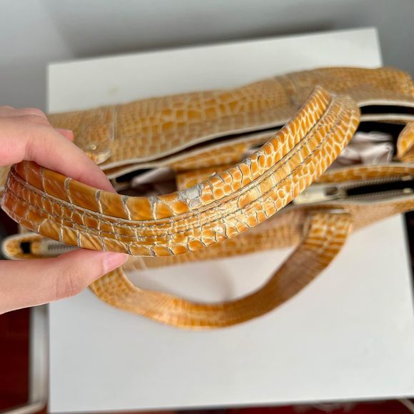 Monsac Italian Patent Leather Handbag Purse - Picture 5 of 5